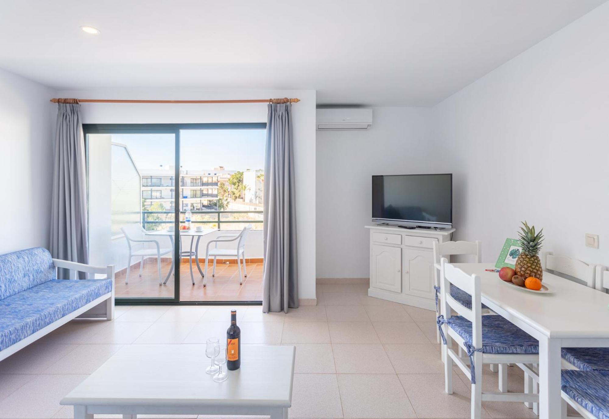 Es Dolc Apartments By Youroom Colonia de Sant Jordi Exteriér fotografie